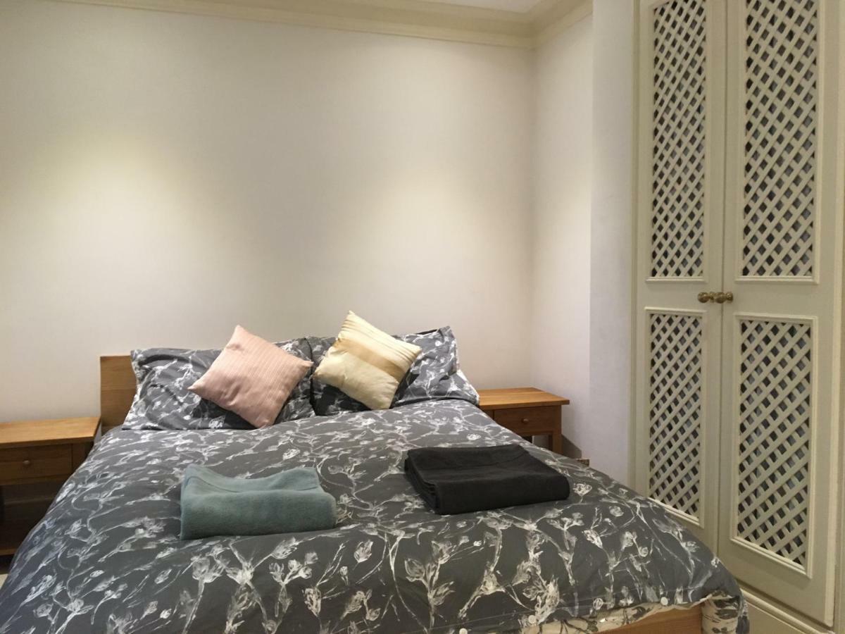 Large 2 Bedroom 2 Bathroom Apartment In Westminster Londra Exterior foto