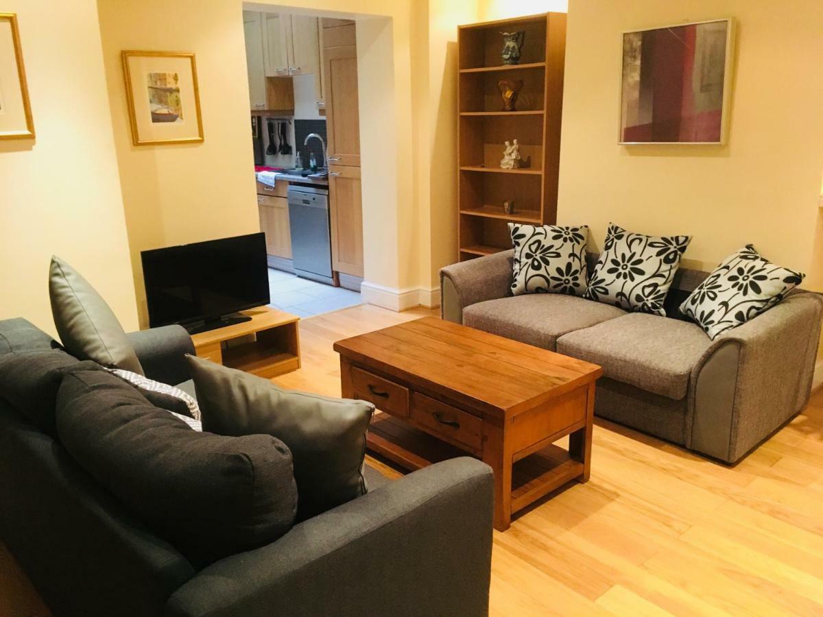 Large 2 Bedroom 2 Bathroom Apartment In Westminster Londra Exterior foto